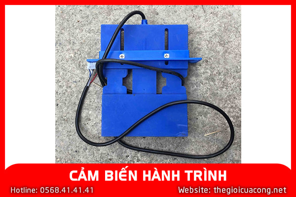 Cảm biến hành trình cổng xếp tự động không ray